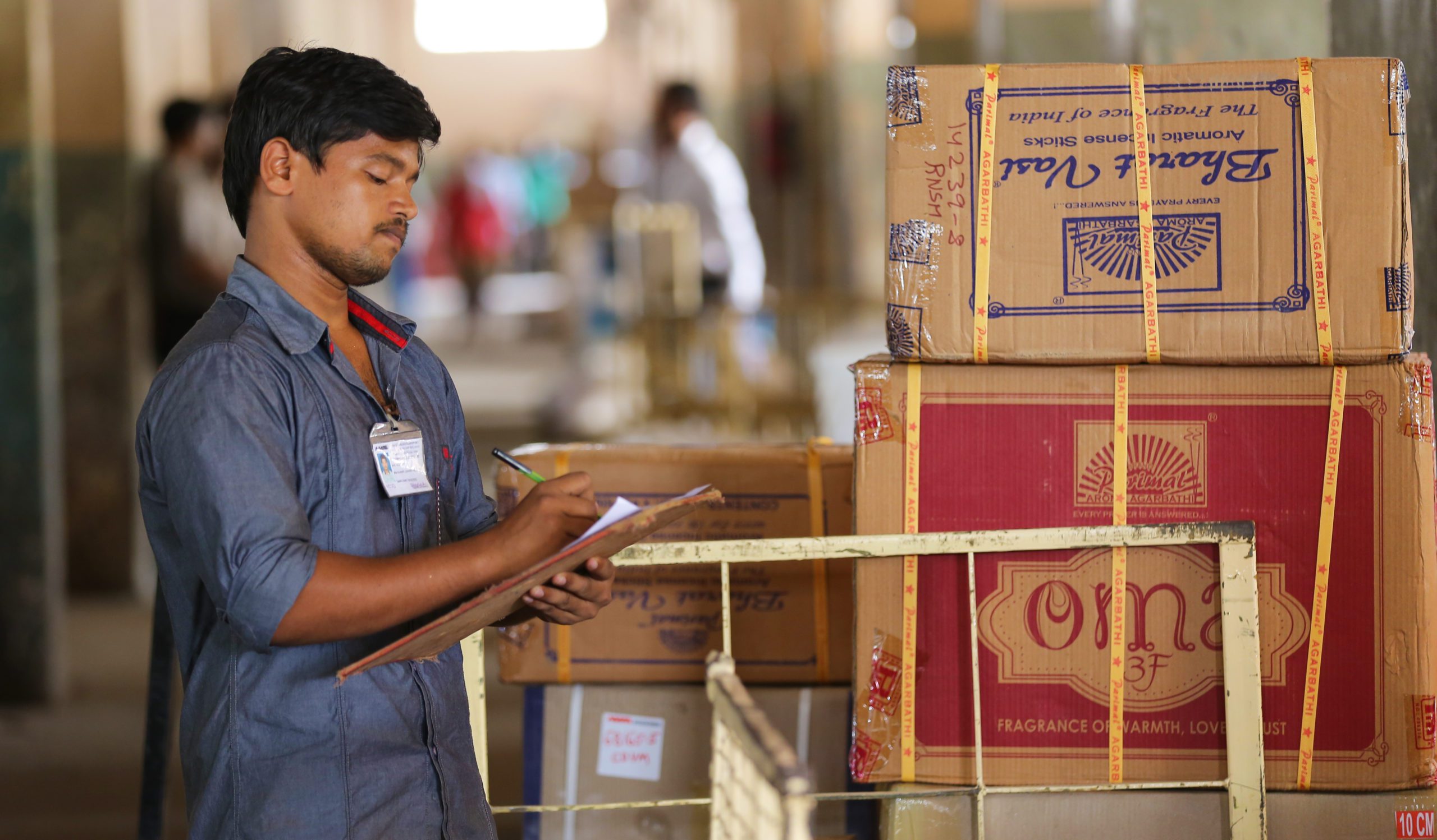 Read more about the article 14 Easy Inventory Management Techniques for Better Logistics Operations